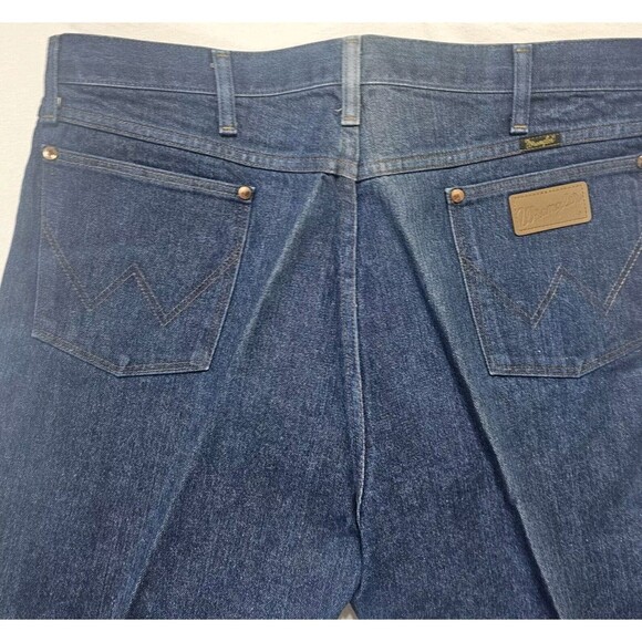 Wrangler Jeans Men 42x32 Blue Denim Dark Wash 13MWZ Cowboy Cut Orginal Fit - Picture 16 of 16